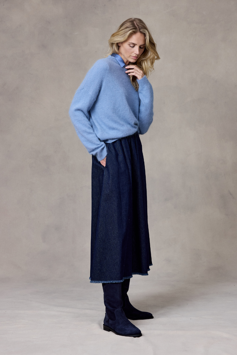 Yuna Rok Marine-navy