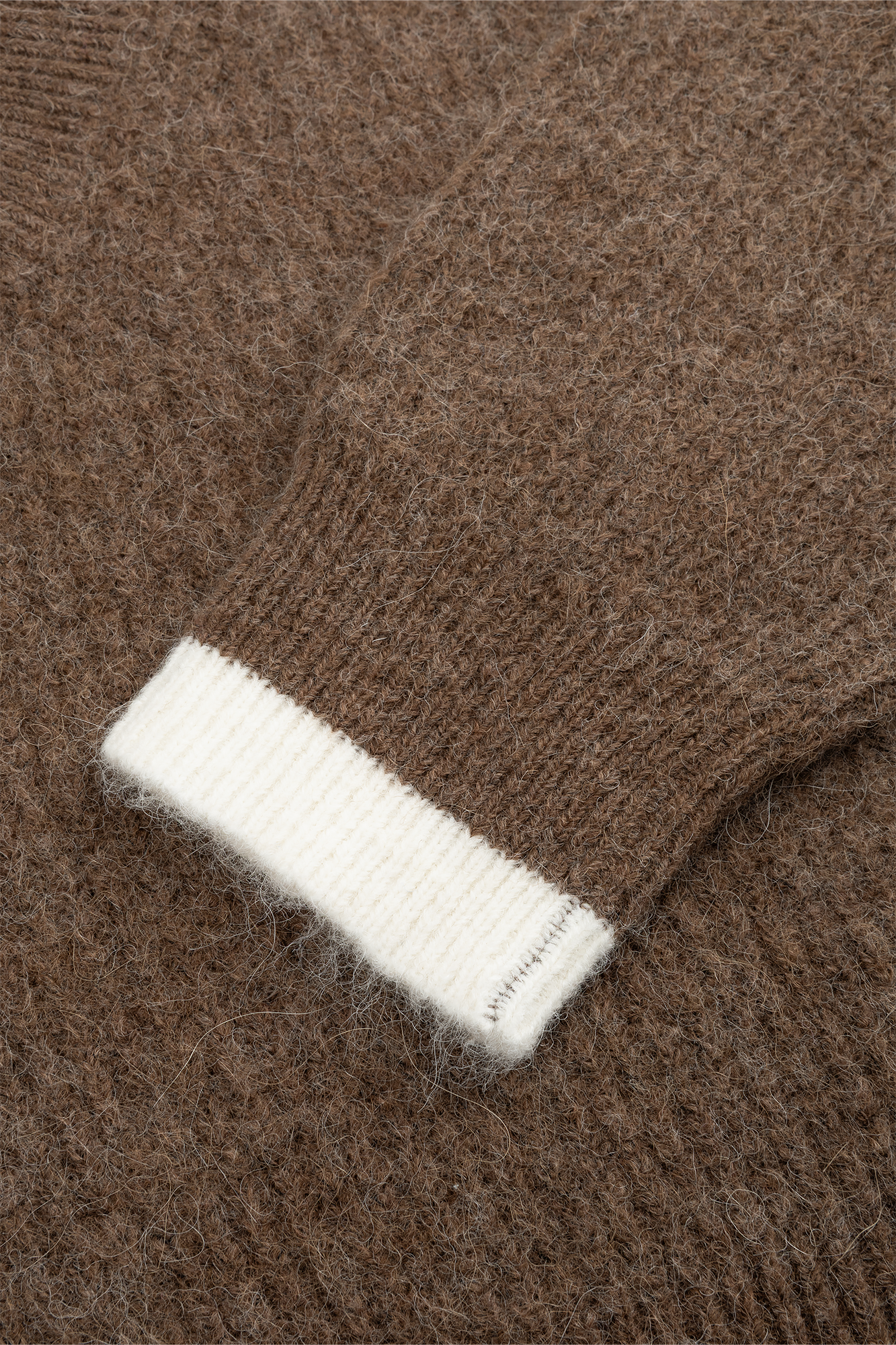 Clay Pullover Brown