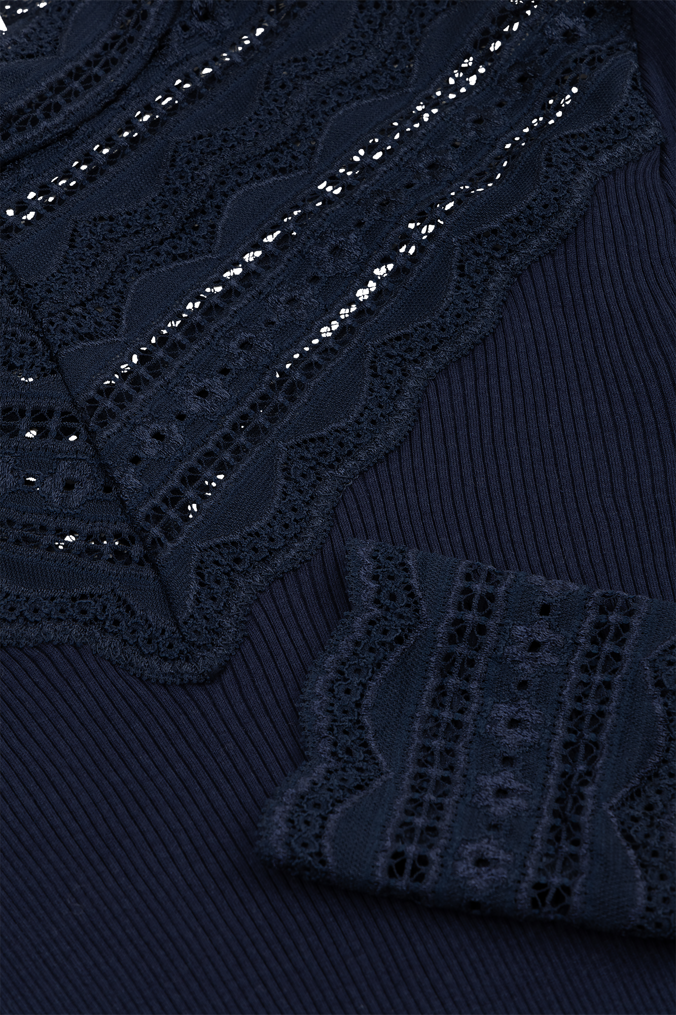Benita Lace T-neck Marine-navy