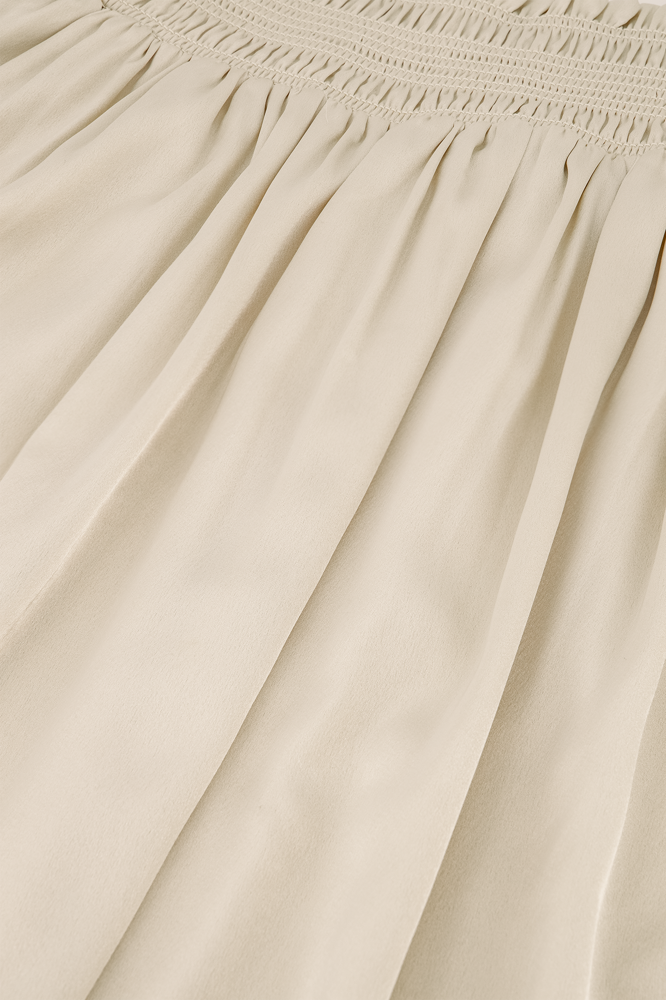 Iselle Rok Champagne