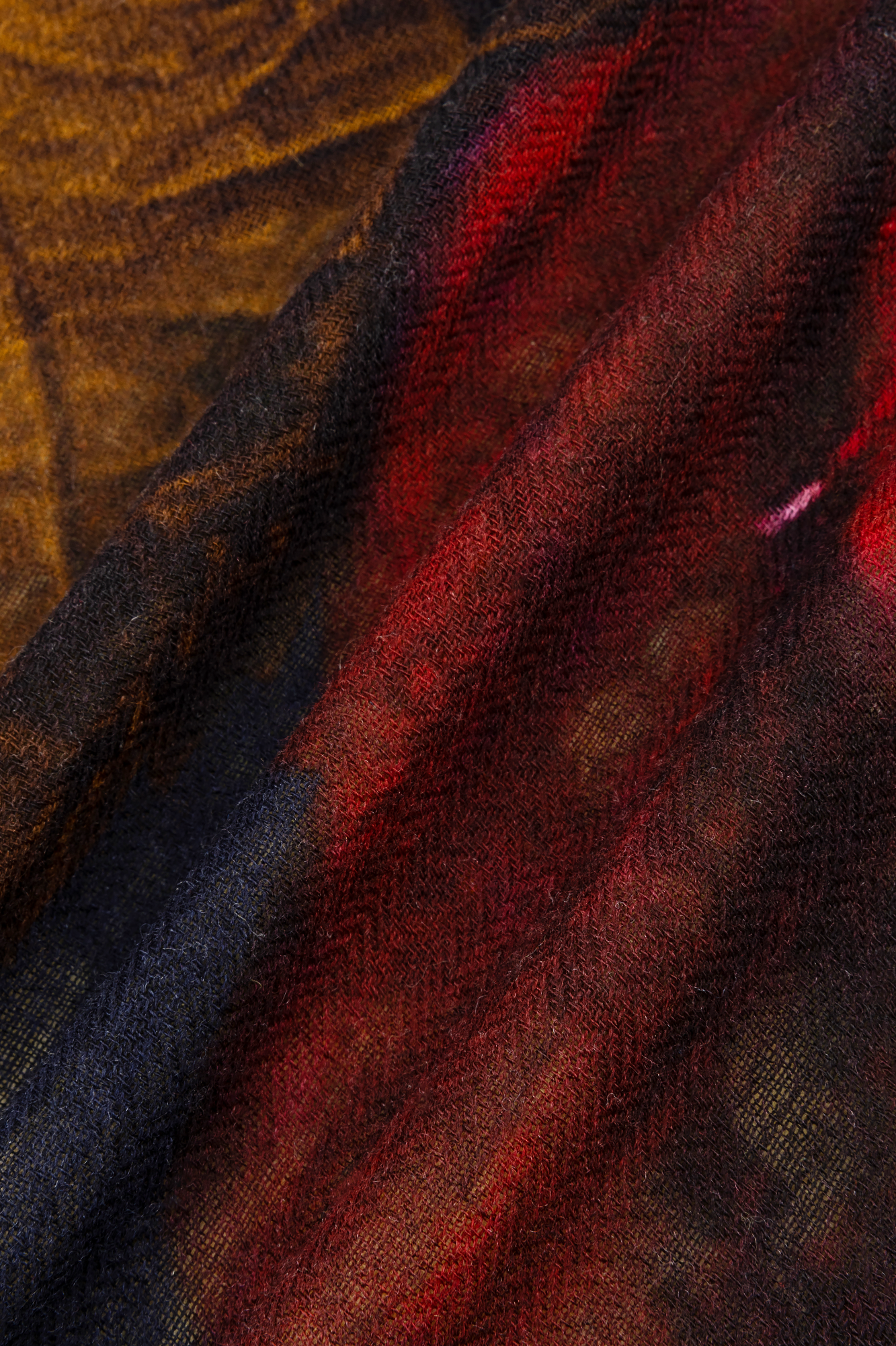 Harleen Shawl Marine-navy Print