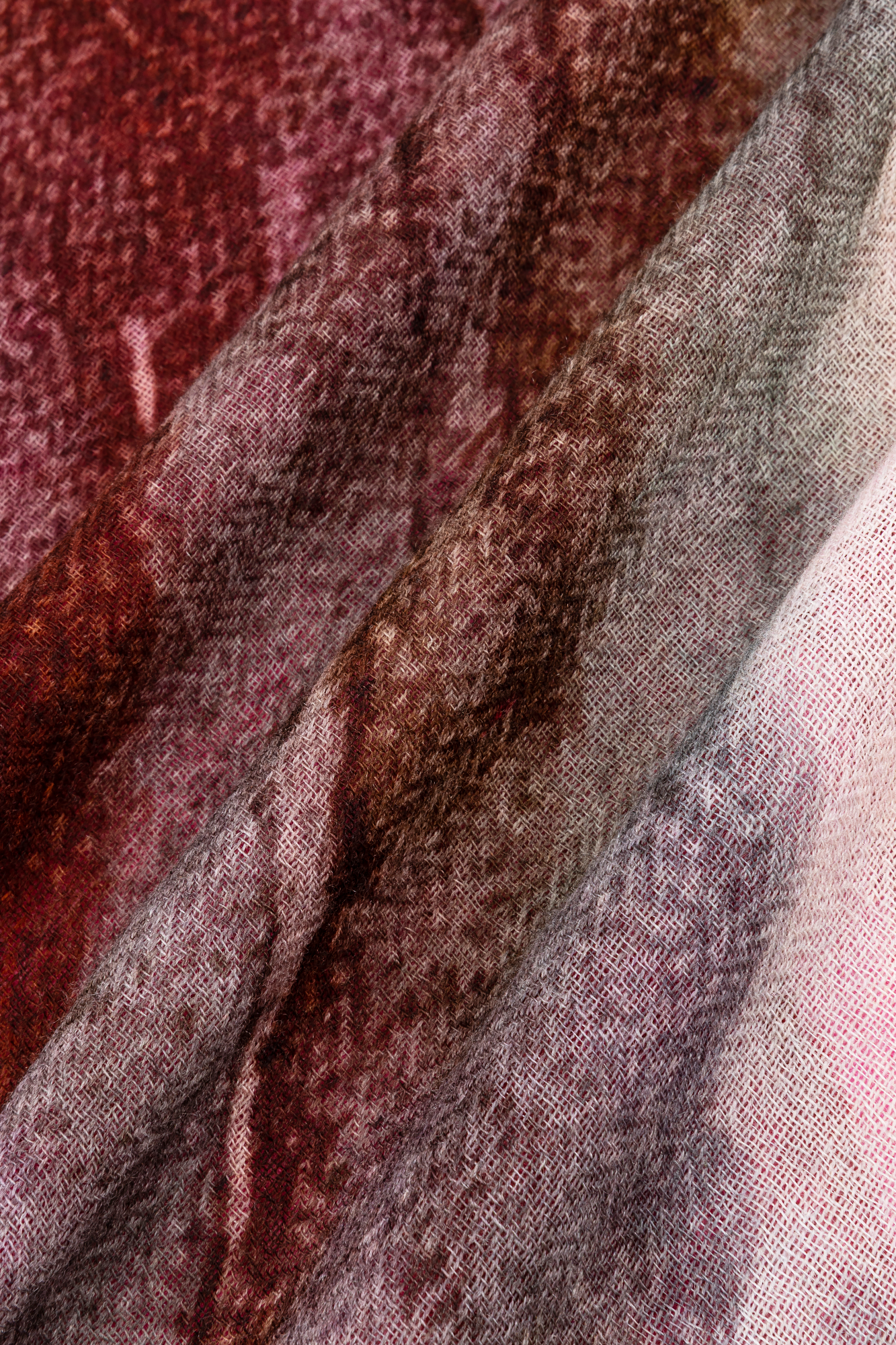 Helena Shawl Pink Print
