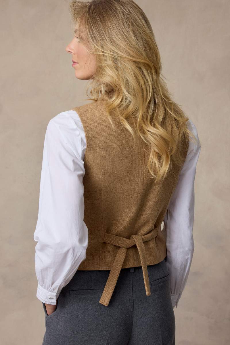Gia Gilet Sand
